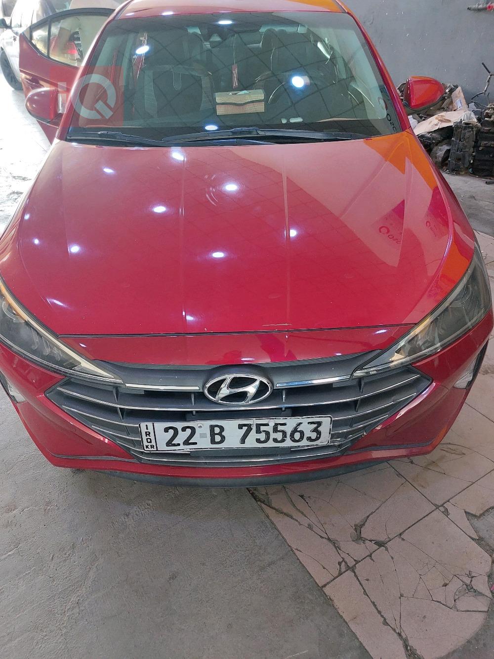 Hyundai Elantra